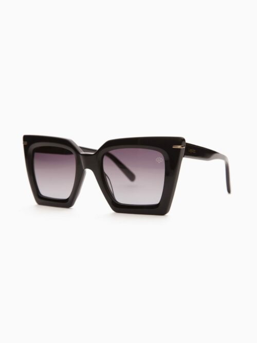 Lunette de soleil femme. Lunette de soleil marque LAYONN modèle GIUYA écailles roses. Lunettes de soleil organiques fabriquées en France. Lunette de soleil audacieuse.