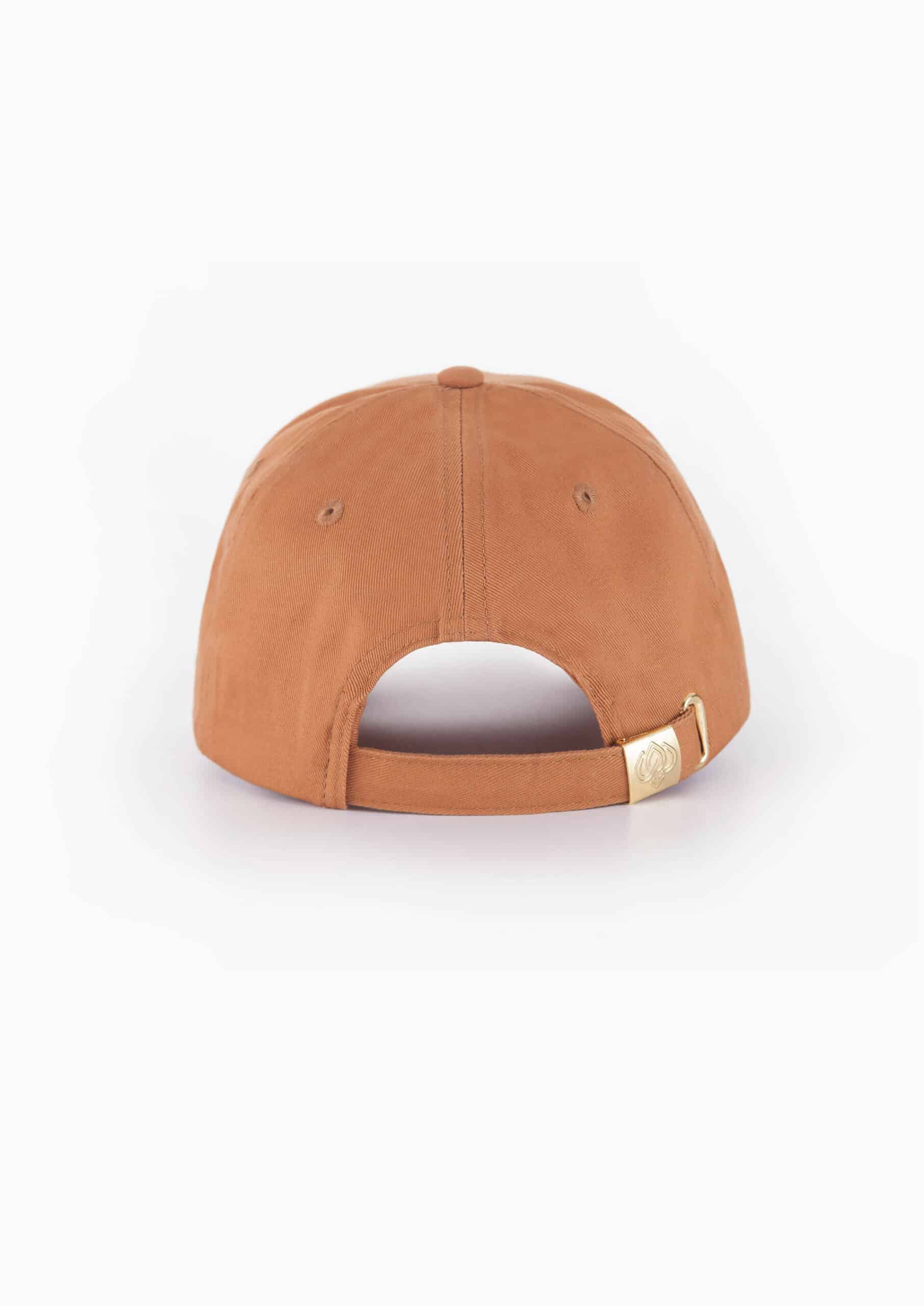 Casquette CAMEL avec logo doré. Casquette CAMEL et logo or. Casquette coton Casquette CAMEL avec logo doré. Casquette CAMEL et logo or. Casquette coton