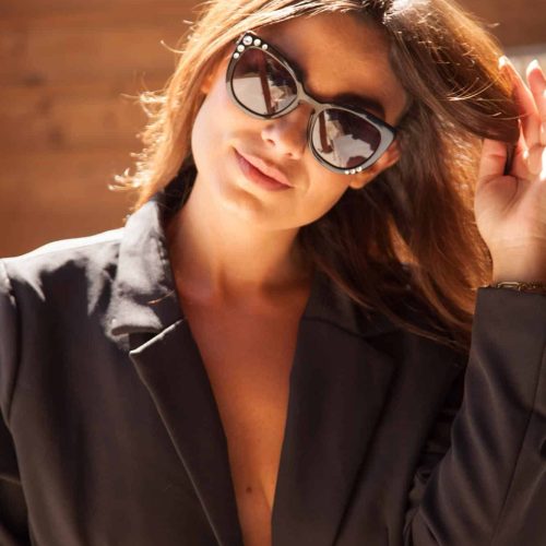 Lunette de soleil femme avec cristaux de swarowski Lunette de soleil femme avec cristaux de swarowski